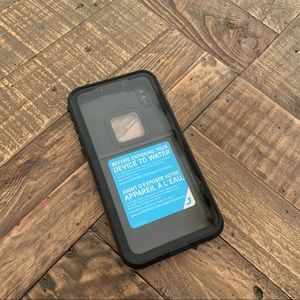 iPhone XS Max LifeProof Phone Case